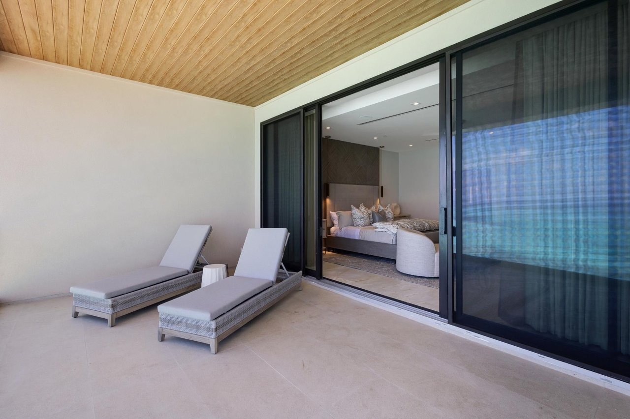 Aqualina Beach Front Apartment, 1103 