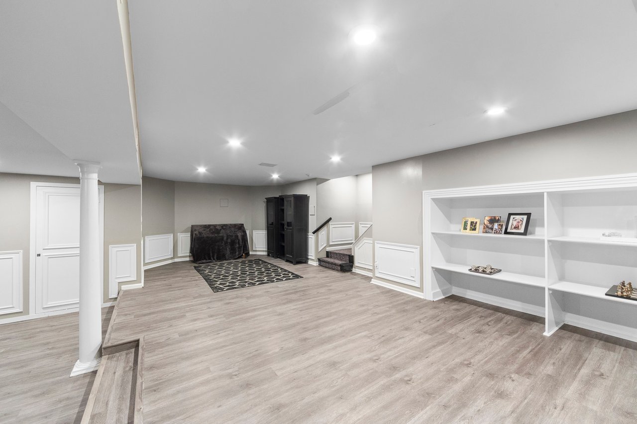 85 Sherwood Rd