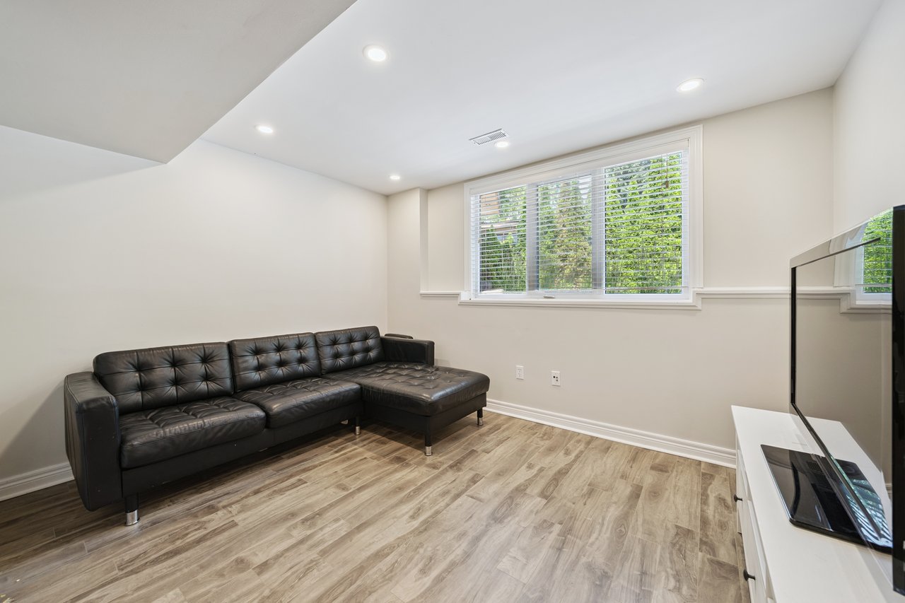 118 Wheeler Cres, Stouffville