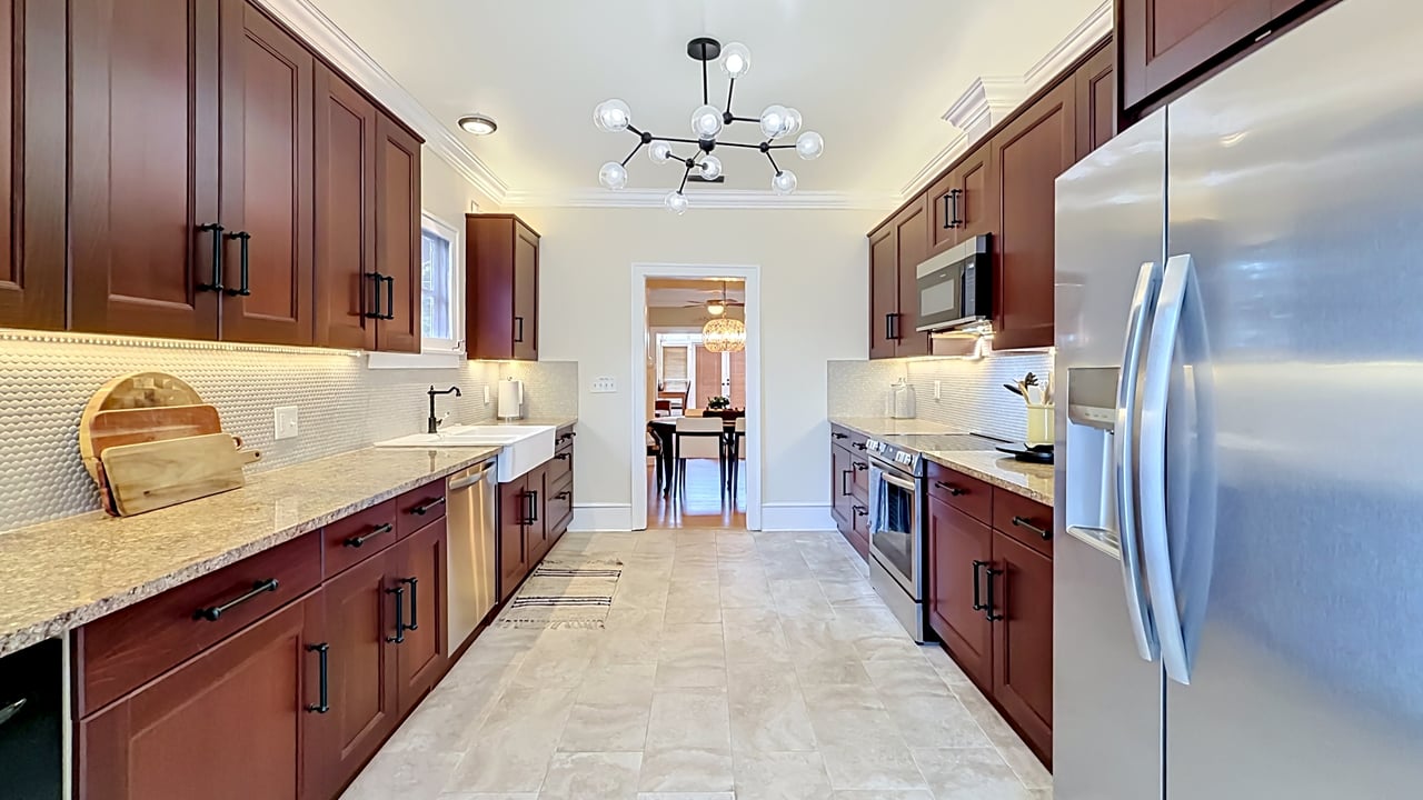 Charming 1925 Bungalow with Guesthouse in Orlando's Colonialtown