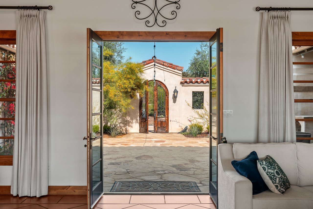 19300 Hombre Lane