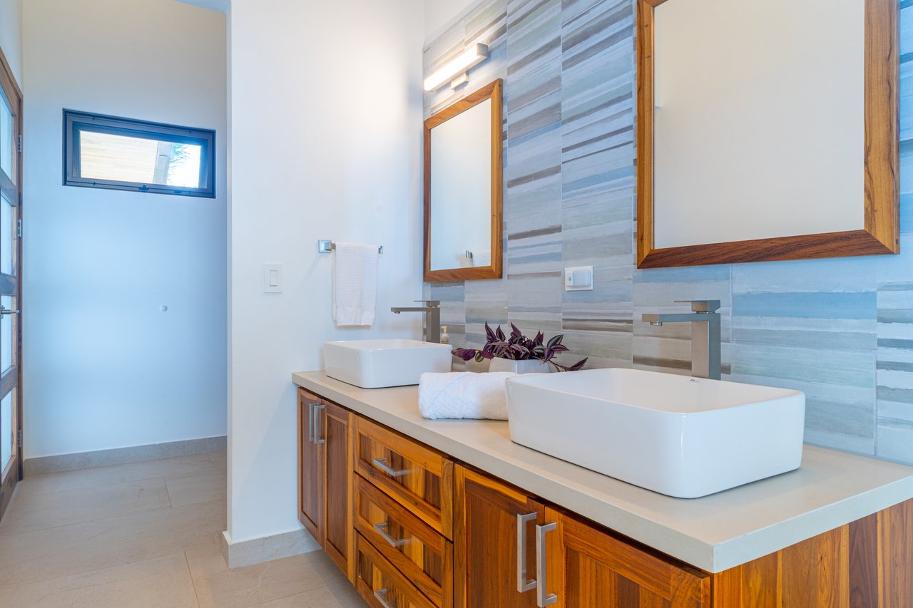 Cascada Sandalo Jaw Dropping Ocean Views!