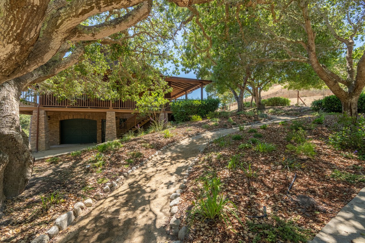 Secluded Quintana Ranch Retreat