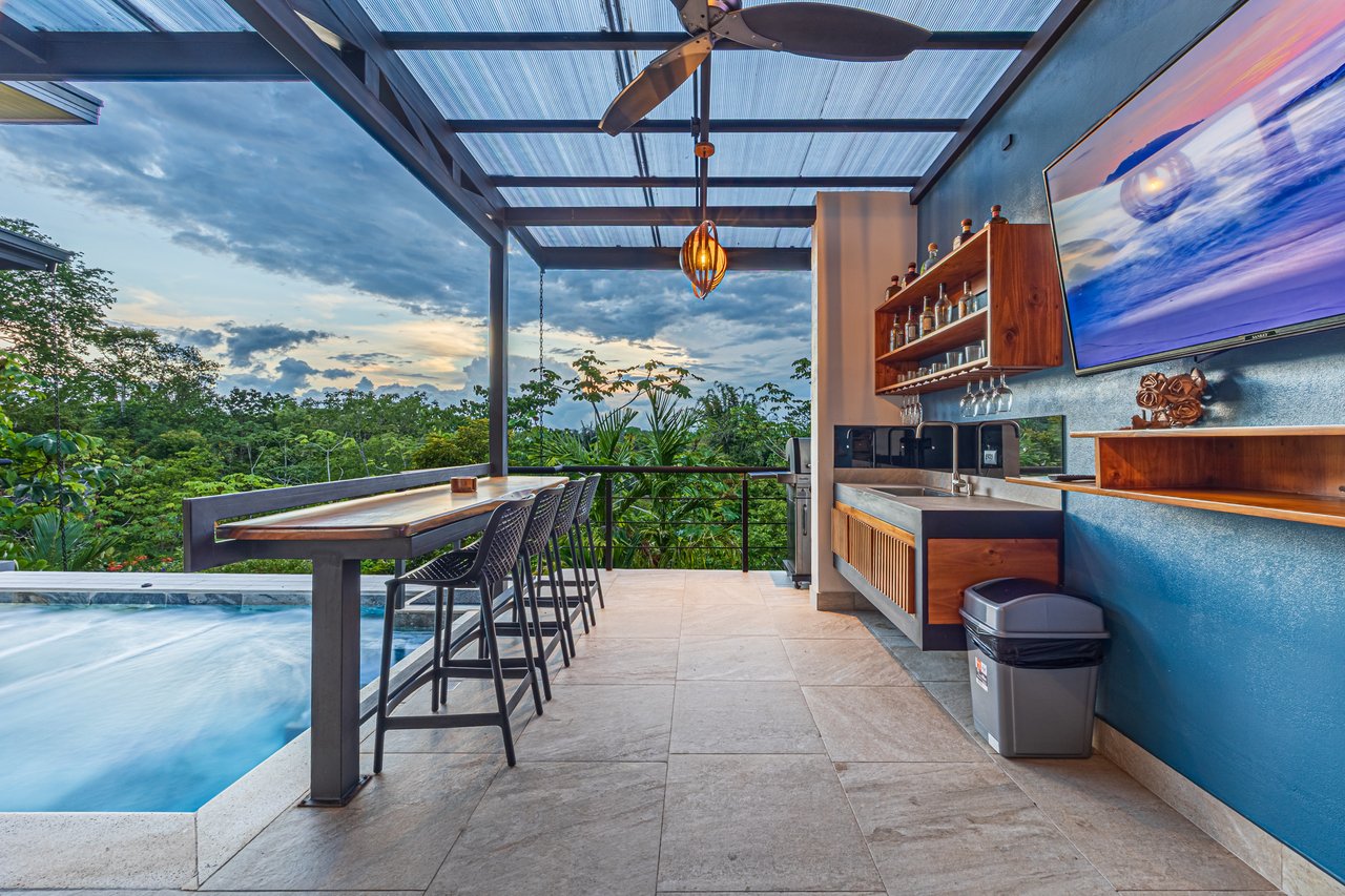 Casa Palma – Brand New Luxury 4BR/4.5BA Home with Stunning Sunset Views in Quepos