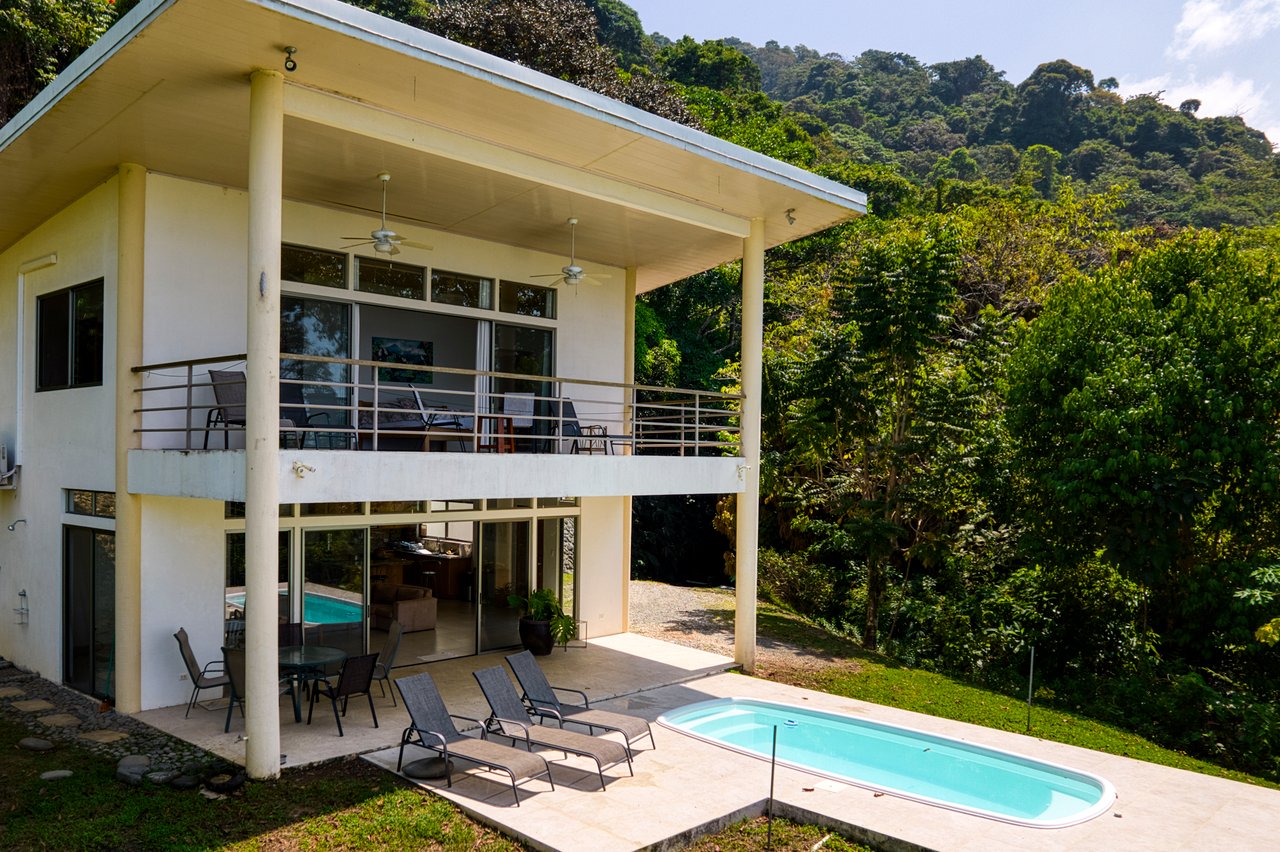 12.25 ACRES – 3 Bedroom 2 Story Ocean View Home 10 Min To The Beach!!!