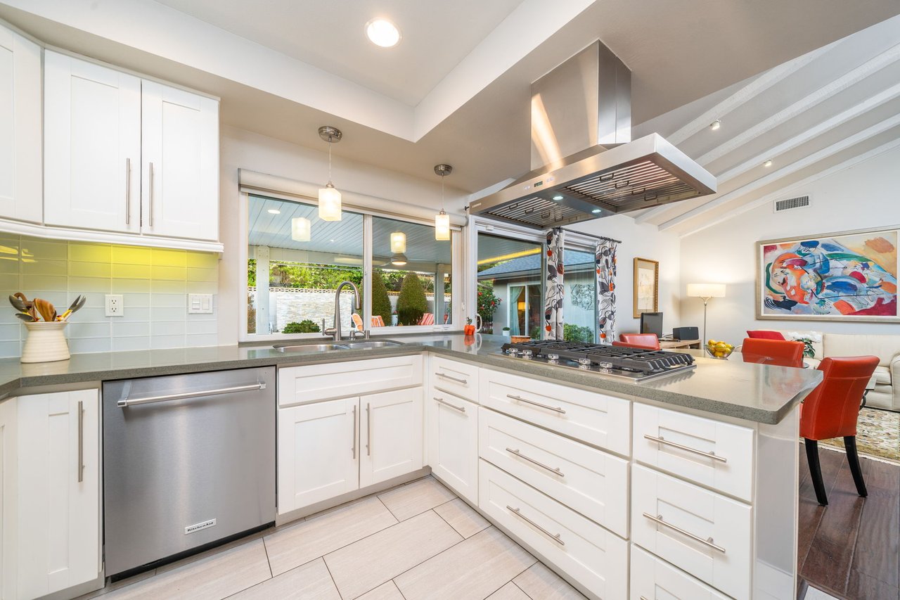 2128 N Villa Maria Road