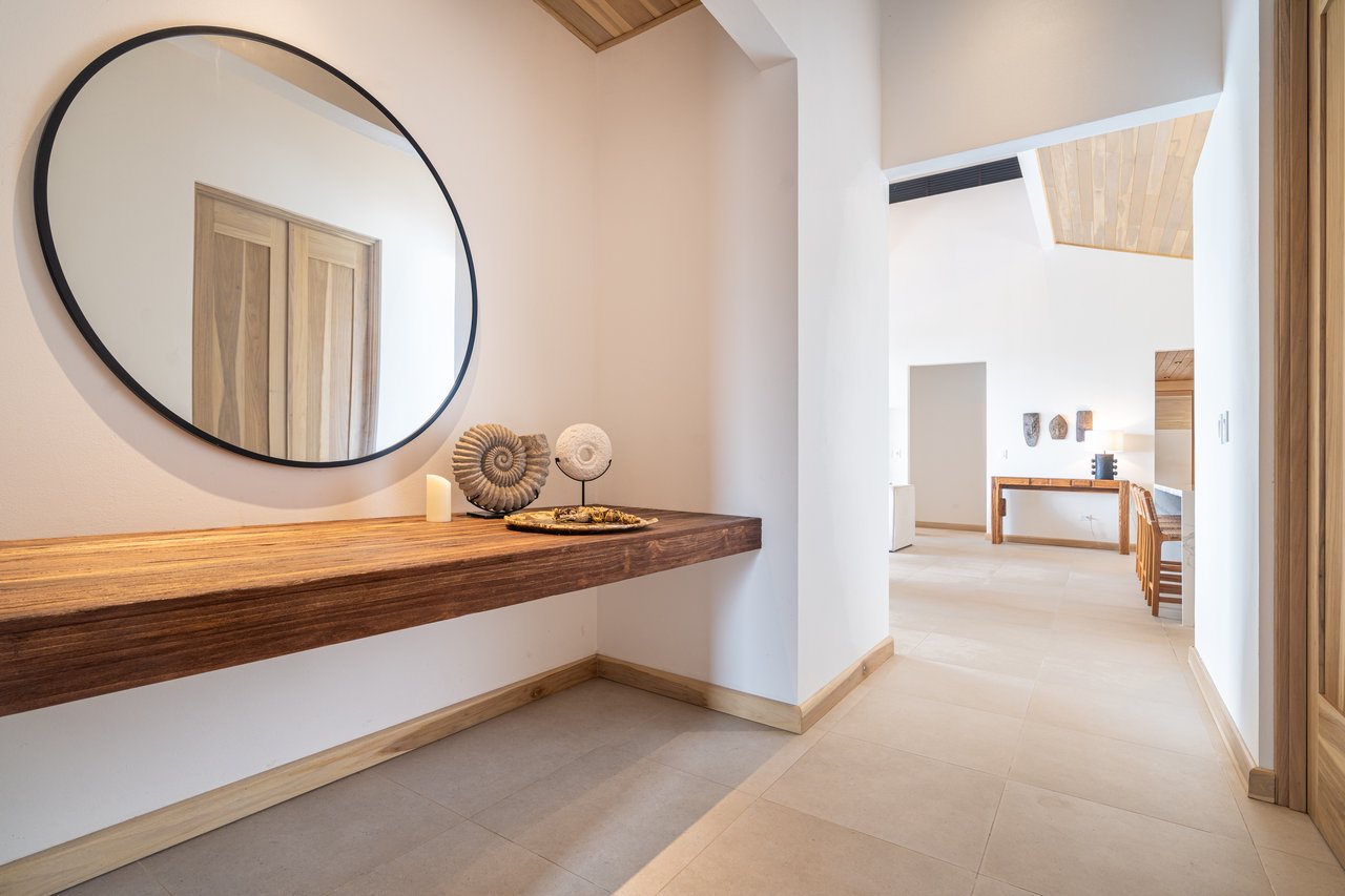 Casa Amarilla – Oceanfront Luxury Meets Sustainable Living in Tres Rios