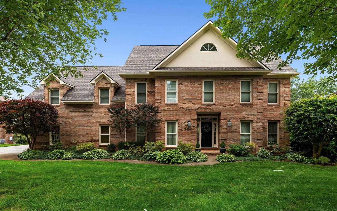 Wallace Luxury Spotlight | 1357 Kensington Drive Knoxville, TN 37922