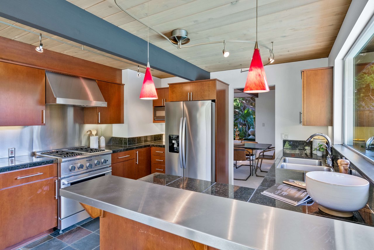958 Eichler Drive