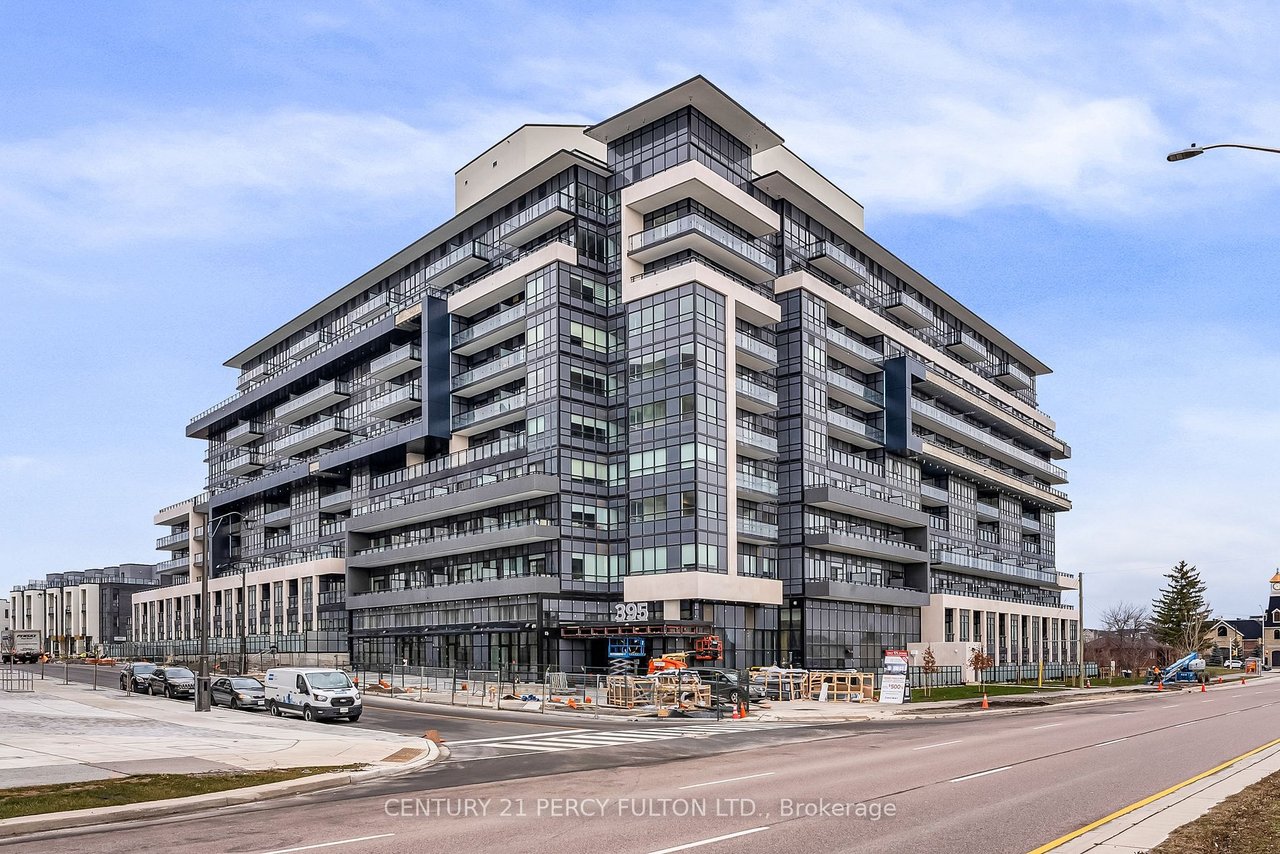 395 Dundas St W #317