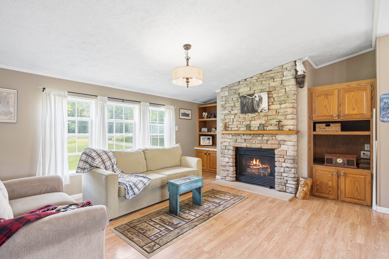 405 E Road