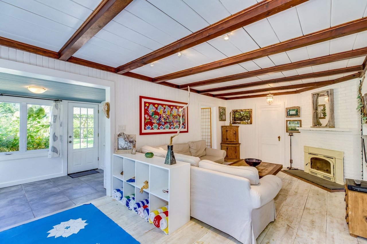 1 Springville Cr