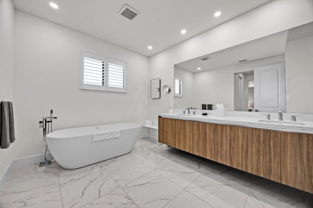 Modern Luxury Living Near Pinecrest