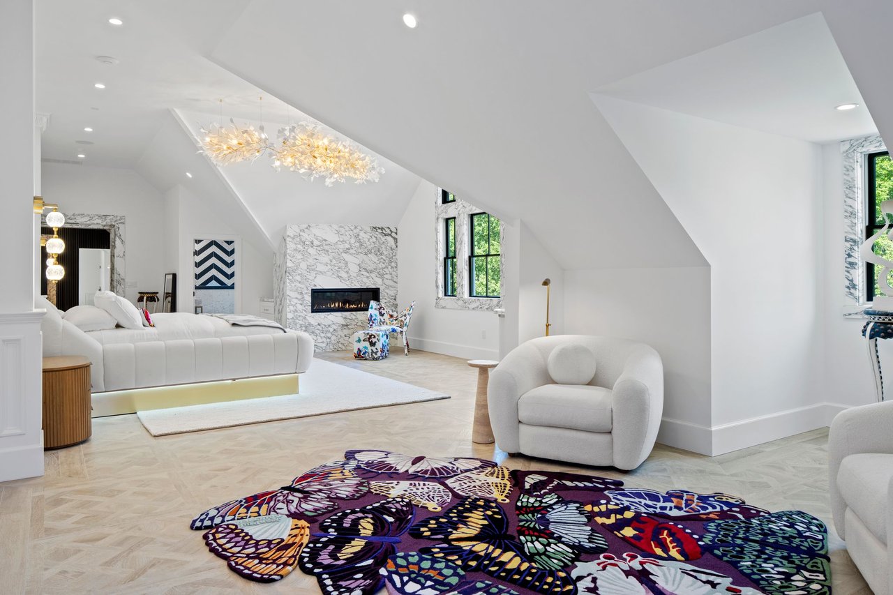 7 Homelands Dr