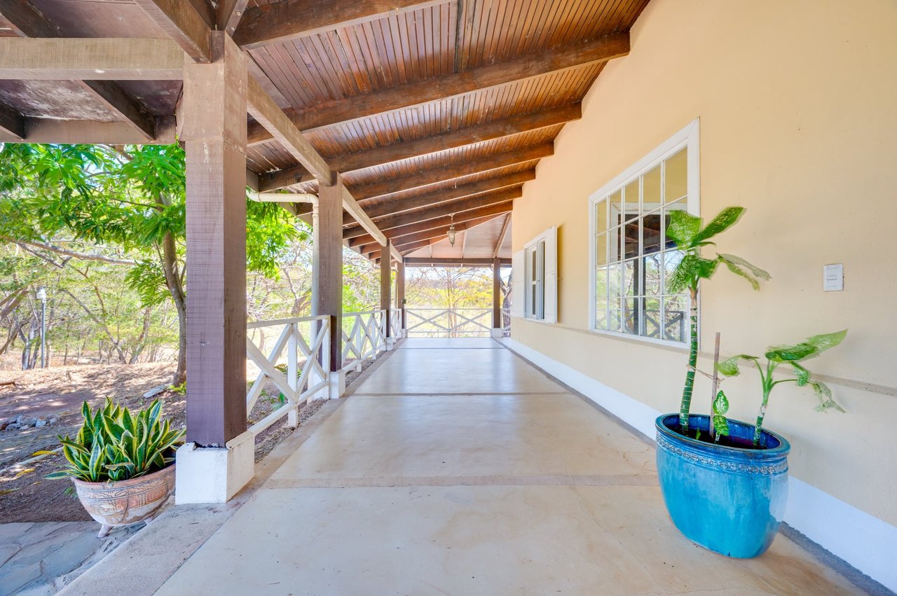 243 Hectares - Large Acreage - Costa Rica Investment Land. 