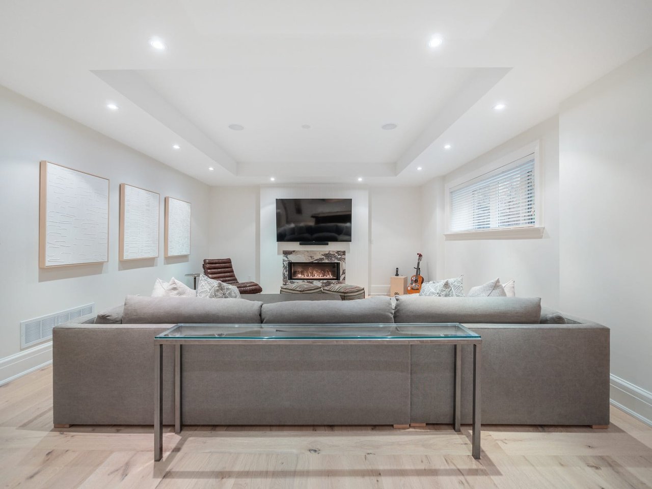 32 Howard Ave