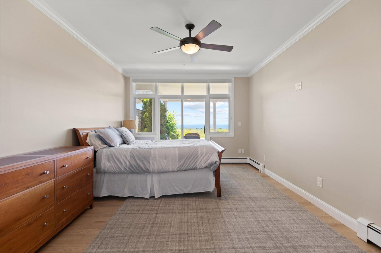 16 Atlantic Drive, Unit #: 16