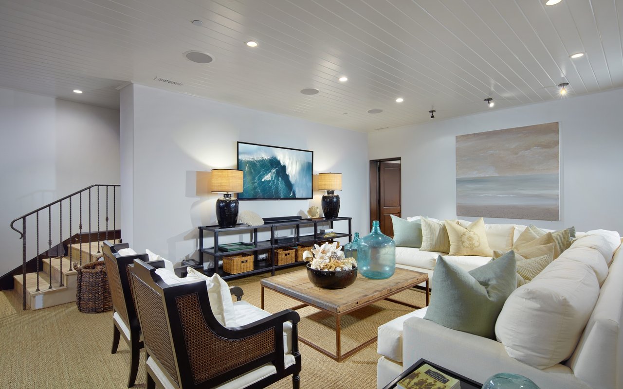 1292 Cliff Drive
