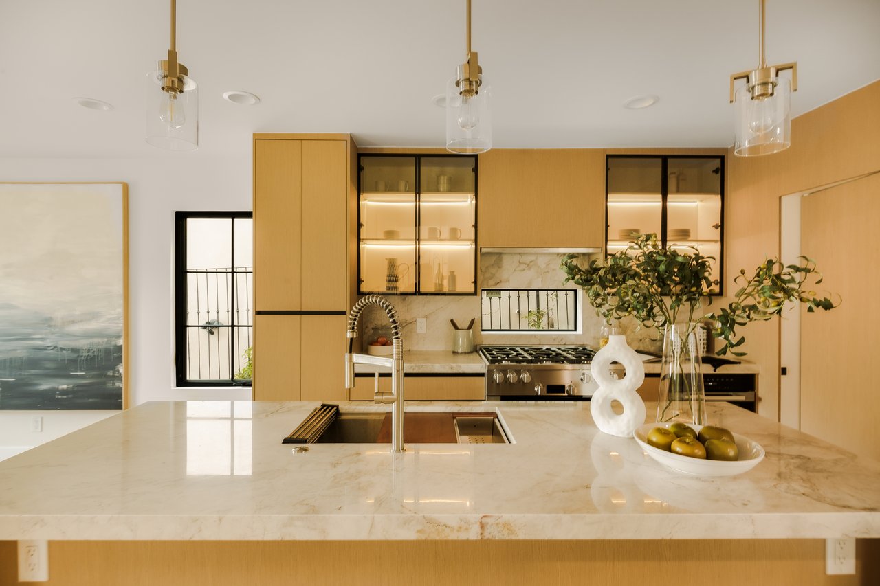 8921 Appian Way, Hollywood Hills