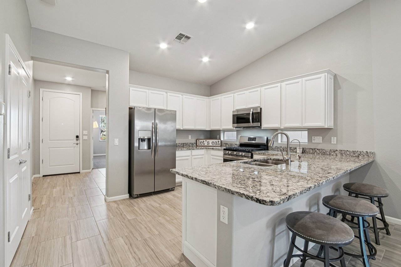 12413 W Myrtle Ct, Glendale, AZ 85307