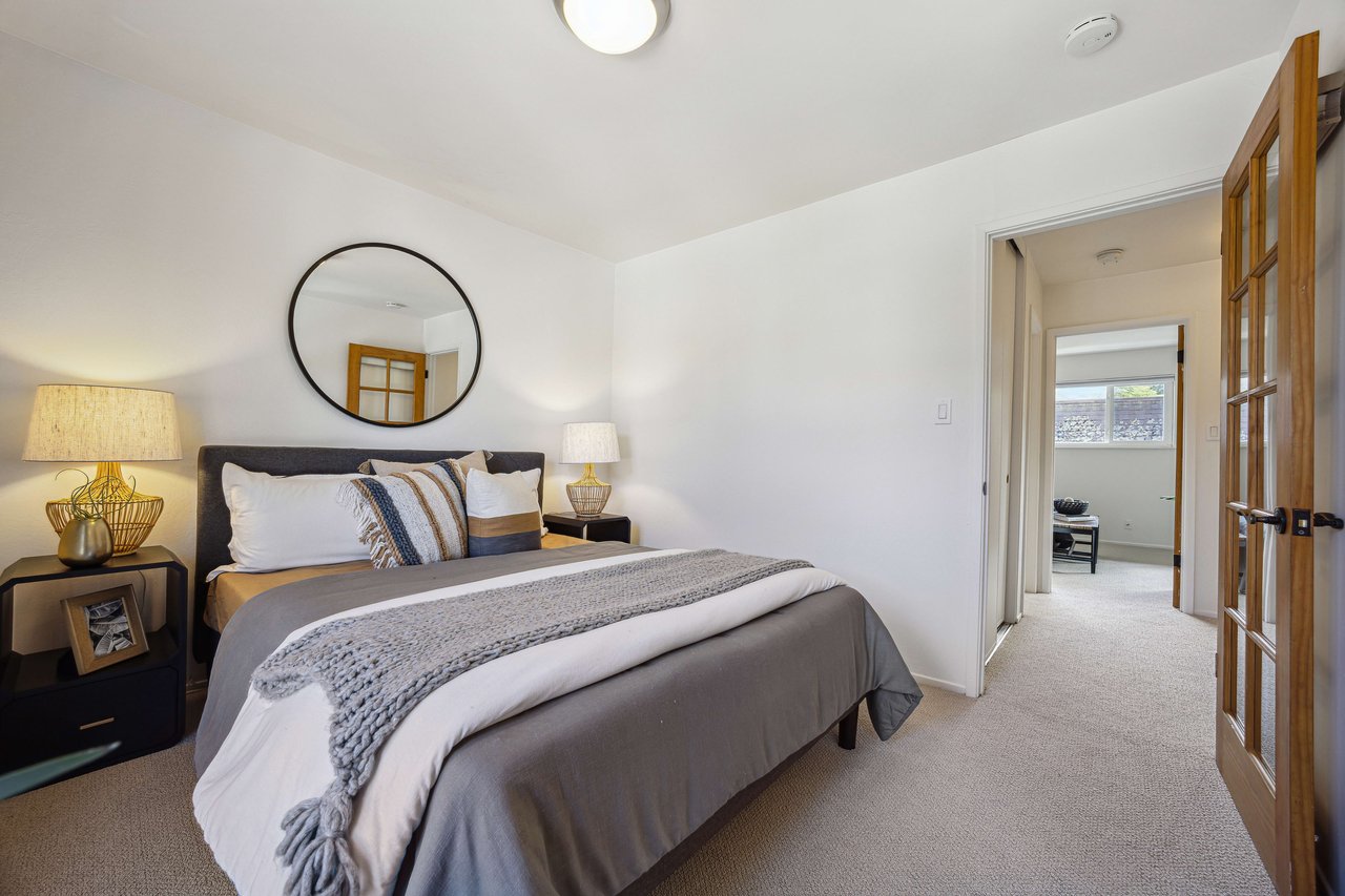 Sunny Townhome in Corte Madera