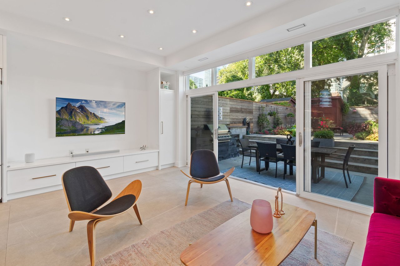 SOLD: Modern Luxury In Coveted Davisville