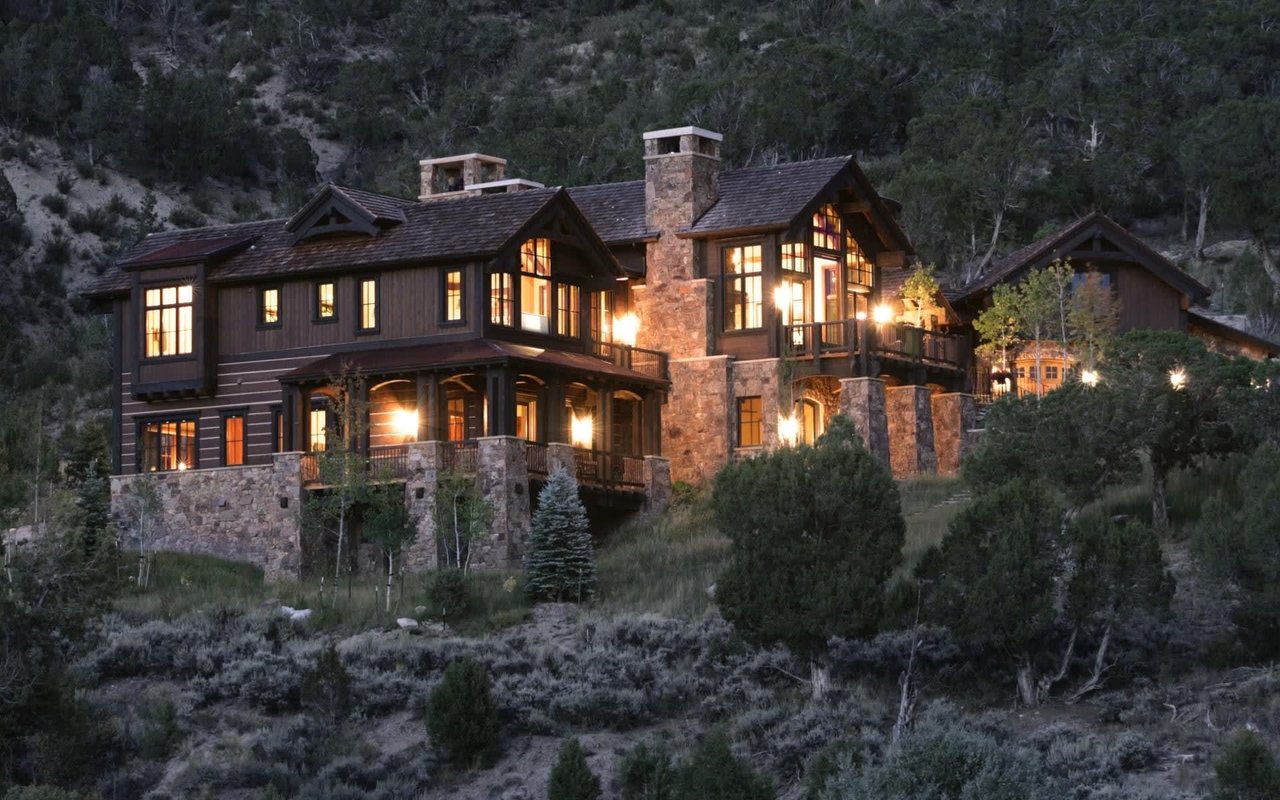 How to Buy a Luxury Home