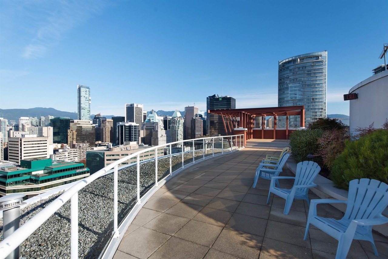 212-933 Seymour St
