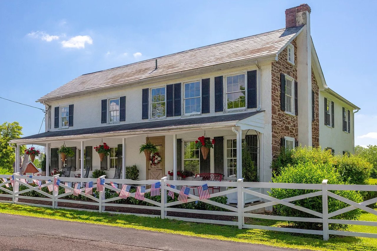 2613 Hilltown Pike