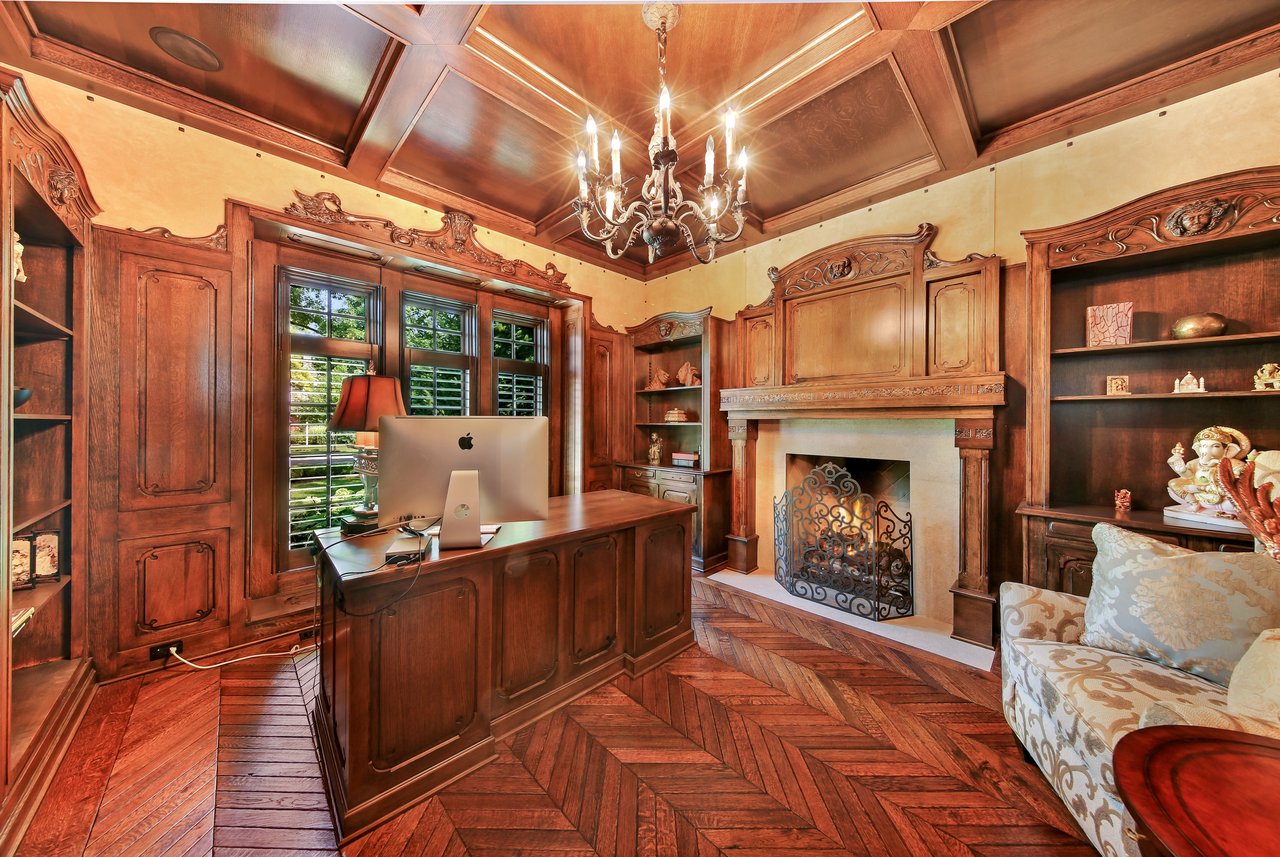 world class home in southeast hinsdale