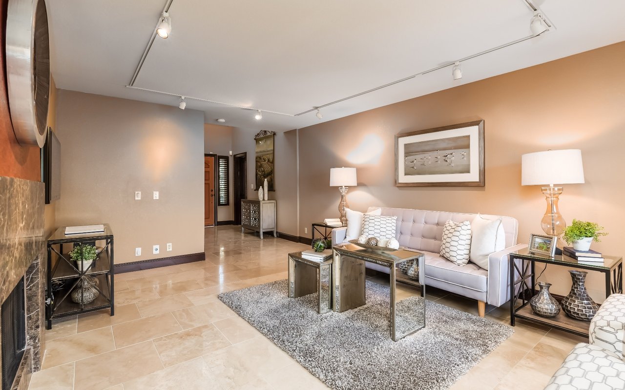 83 Leeds Ct, E