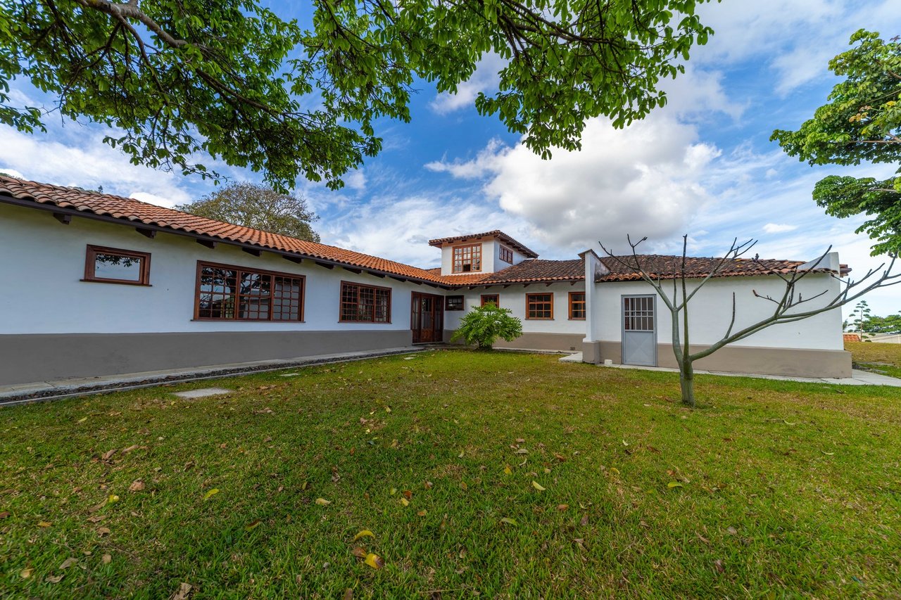 Private Gated Guest House Estate, Escazu, San Jose