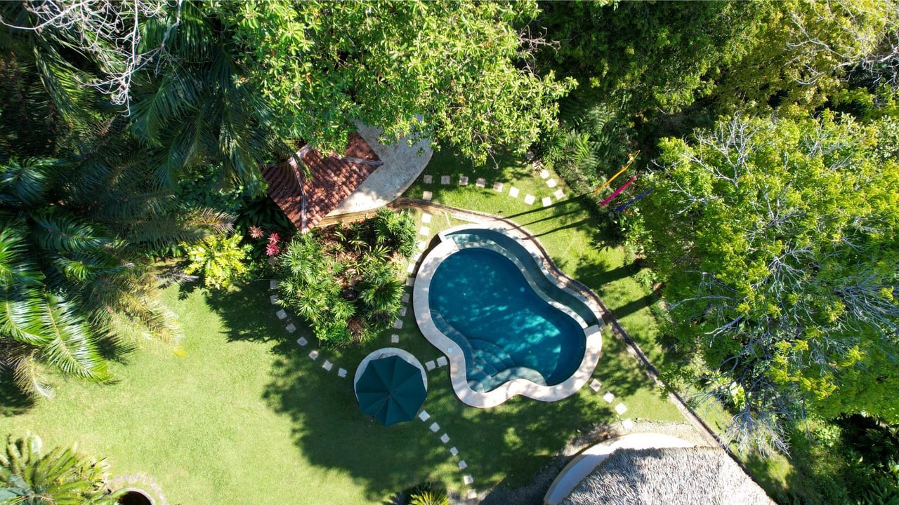 Colonial Oceanfront Estate, Dominical, Puntarenas