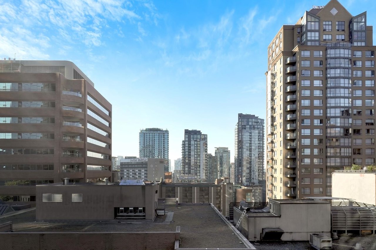 1103-1133 Hornby St