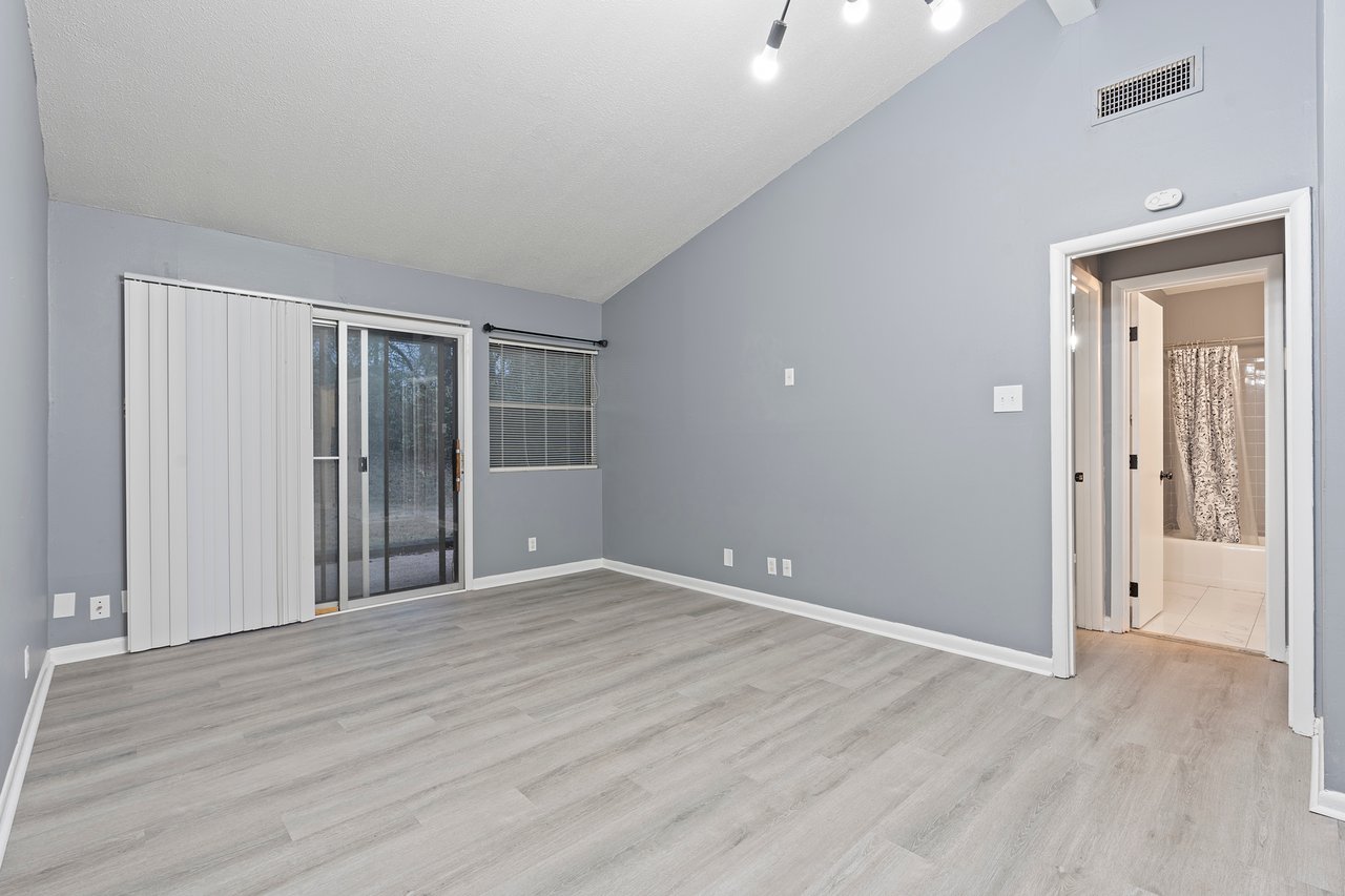 Updated 1BR Condo Near Redstone Arsenal – Convenient, Modern Living in Huntsville!