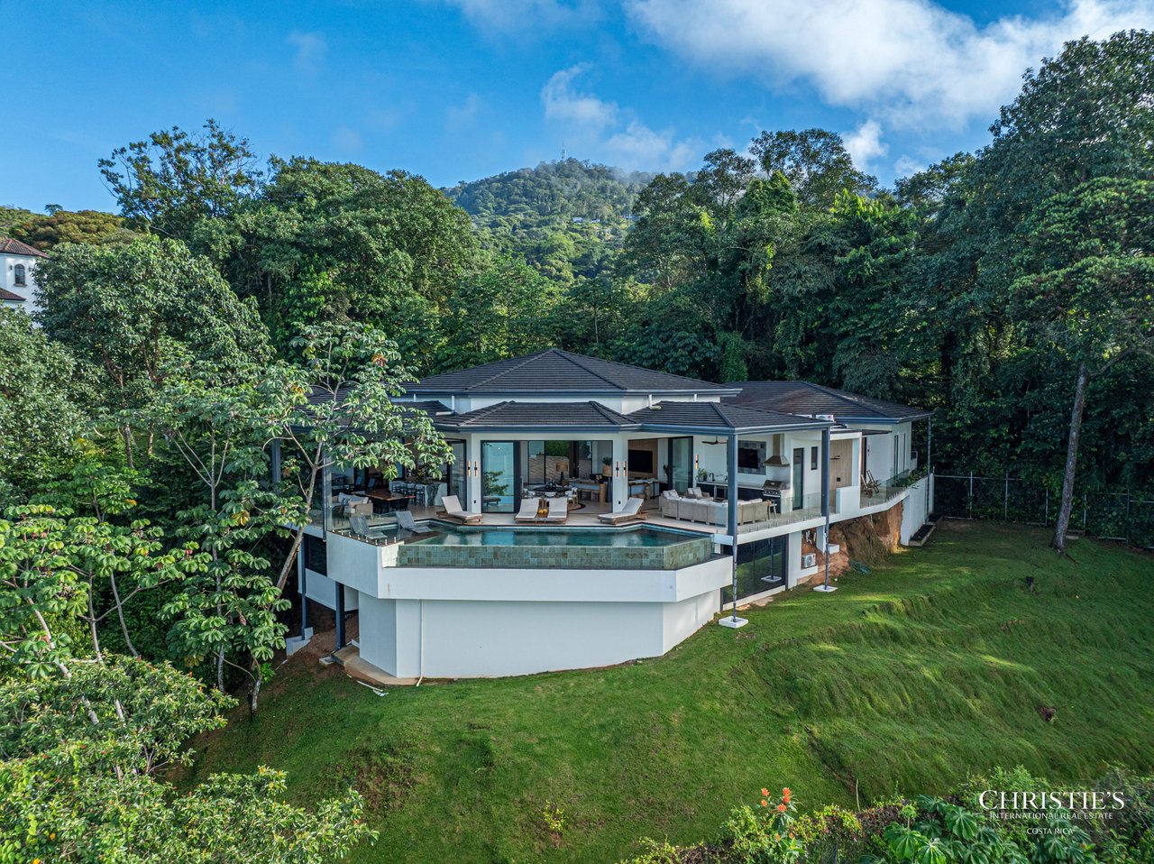 Luxury Estate in Escaleras- incredible ocean views 5.5 Acres