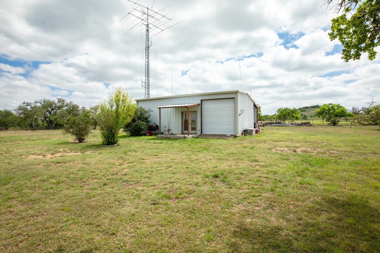 156 Northview Ln, Fredericksburg, TX