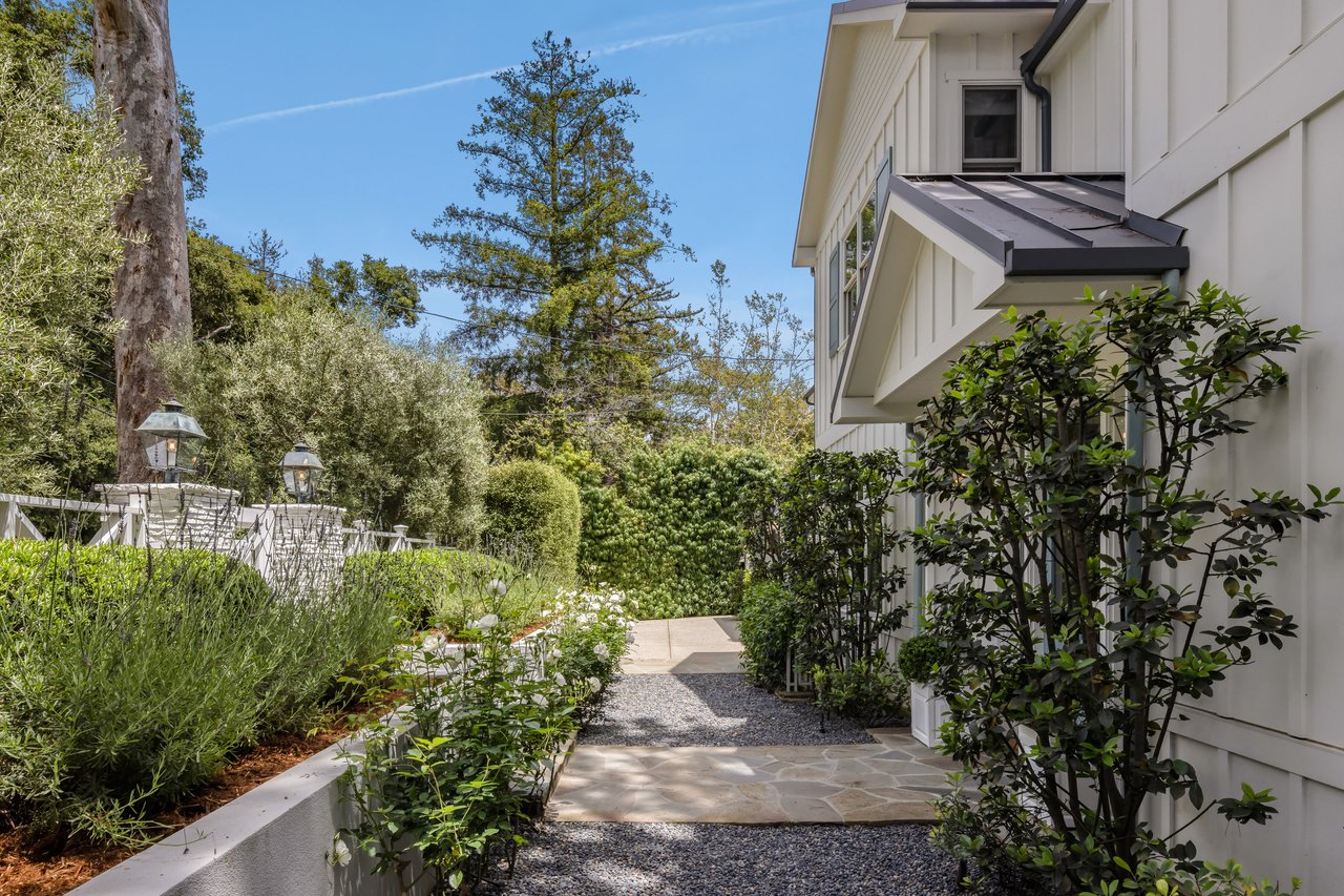 Sophisticated Coastal Design by Gray Malin