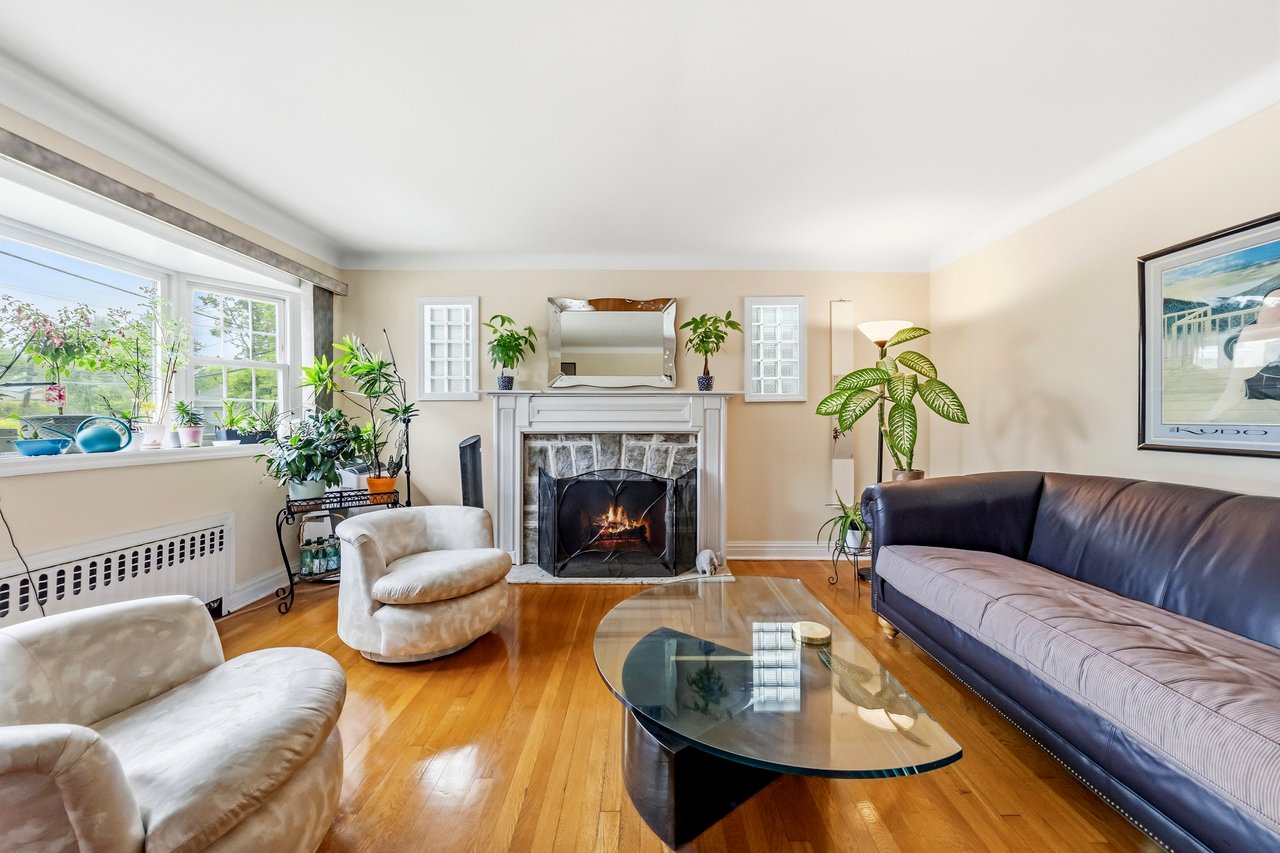 1028 Harvard Place, Fort Lee, NJ 07024