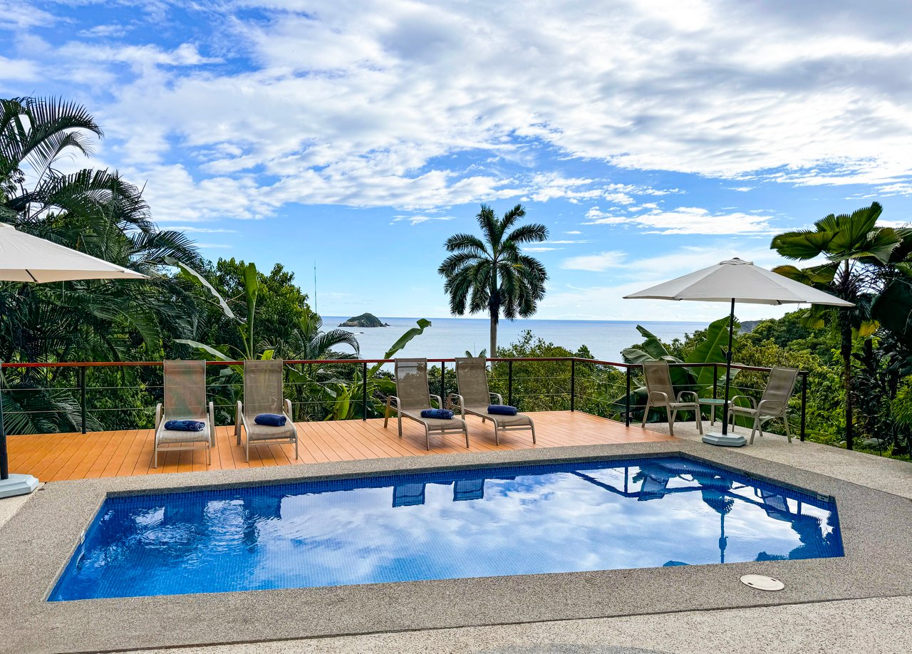 Villa Alegria with Outstanding Ocean View and Short Walk to the Beach