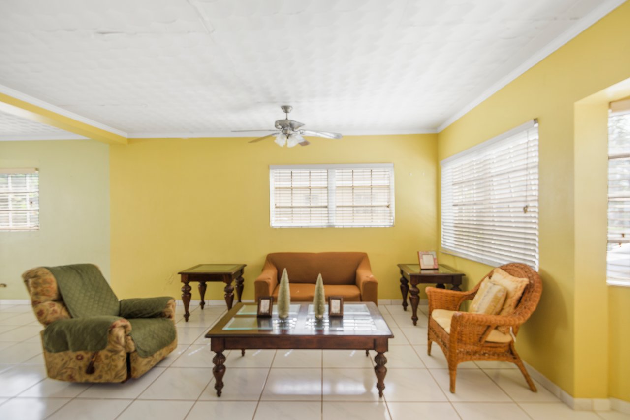 Royal Valley’s Duplex Residence