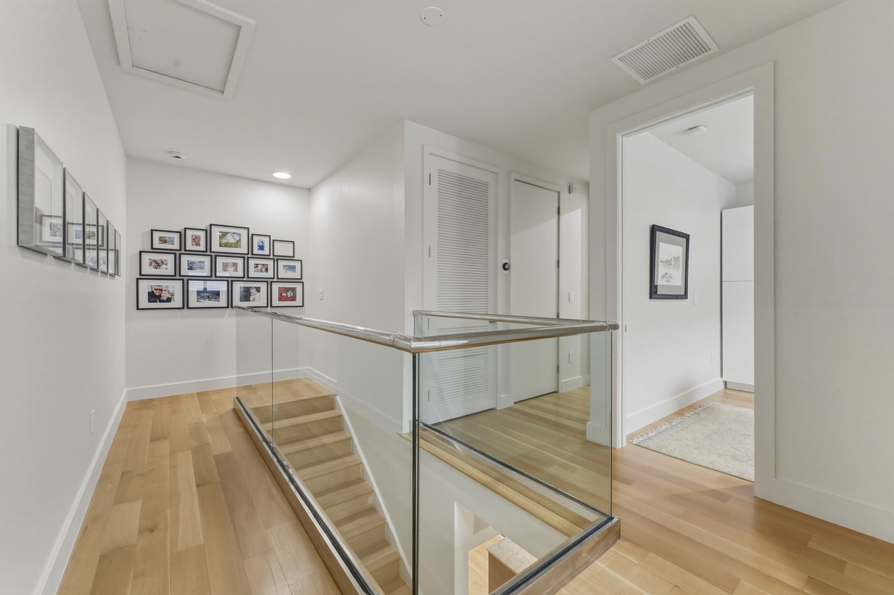 3036 Mcdonald Street