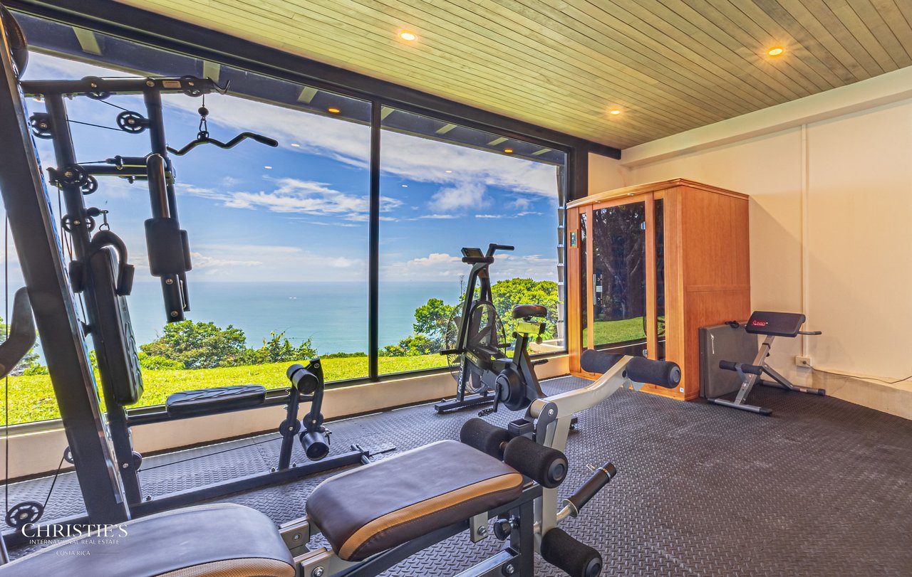 Luxury Estate in Escaleras — 5.5 Acres Majesty of Incredible Ocean Views 