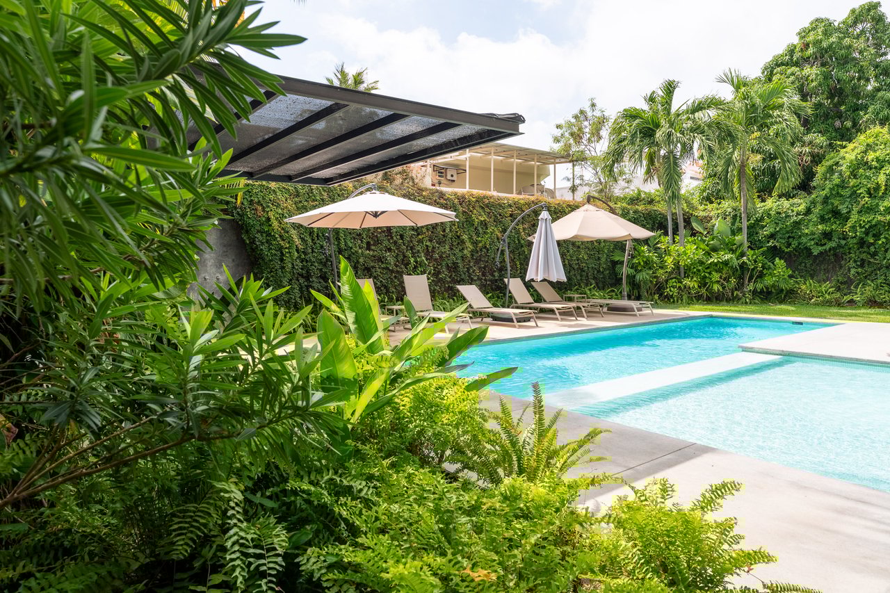 1 Bedroom, Condo, Mixie 203