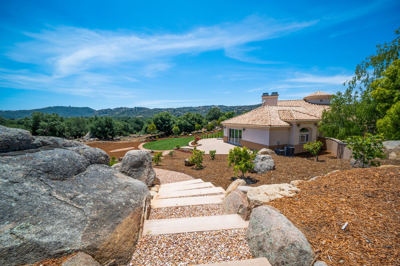 41555 Avenida Conchita