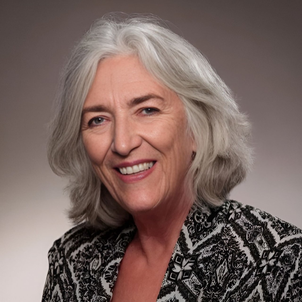 Janice Van Bever Ojai, CA Real Estate Agent Headshot