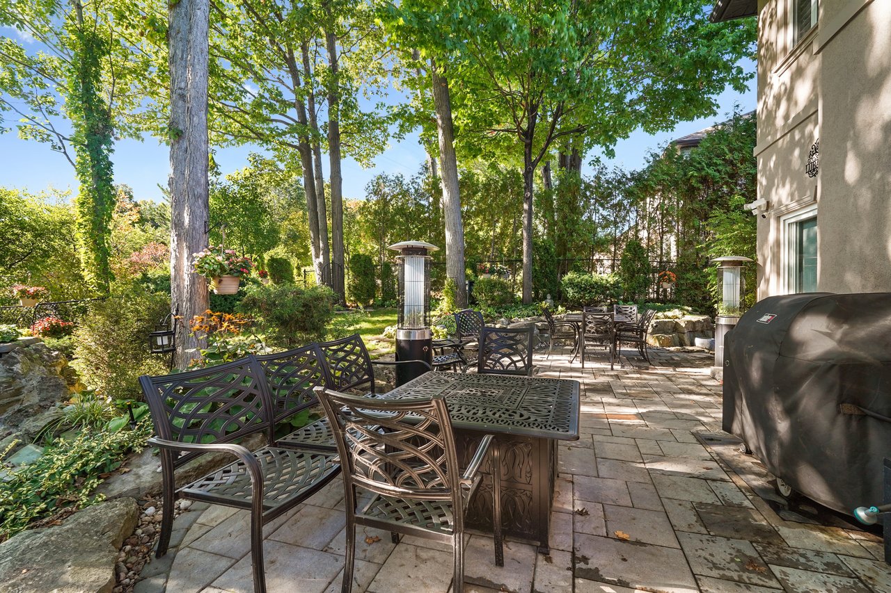 A Lifestyle Retreat in Prestigious Tyandaga Woods