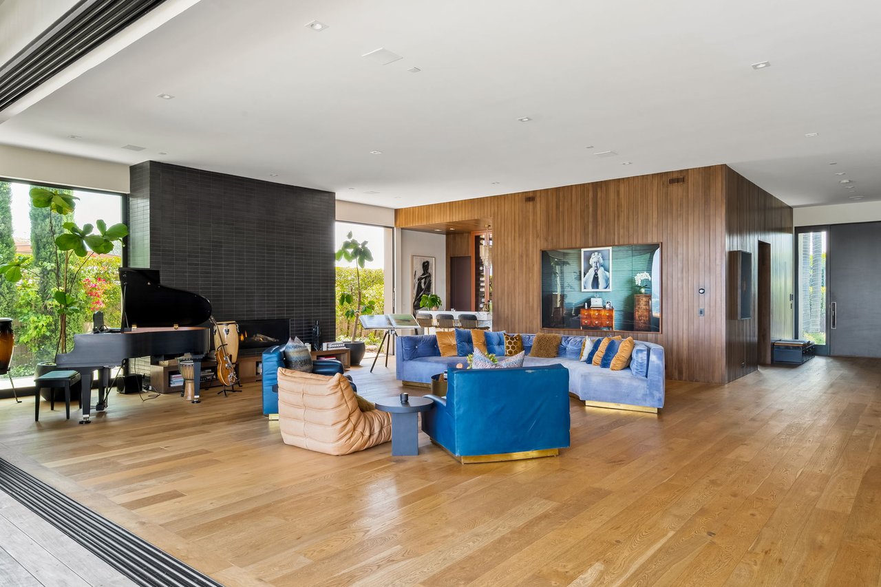 1030 Somera Road, Bel Air