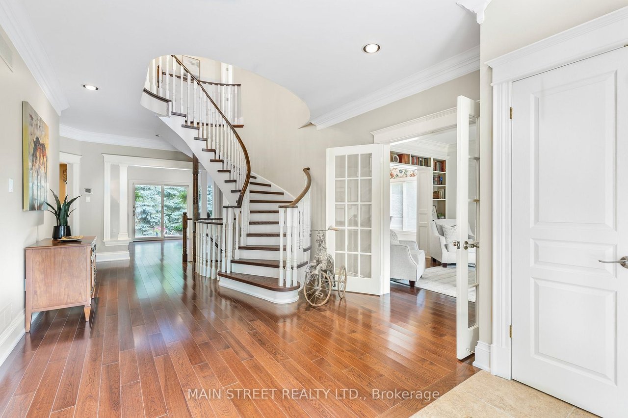 120 Willow Farm Lane, Aurora