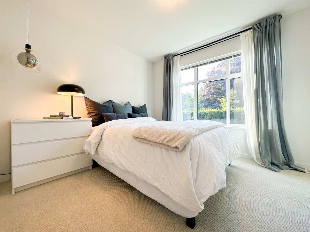 201-18505 Laurensen Pl